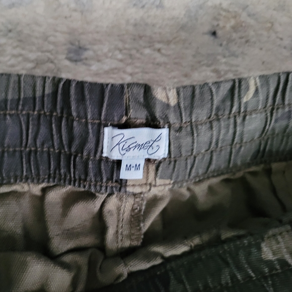 Kismet Camo joggers - Picture 3 of 4